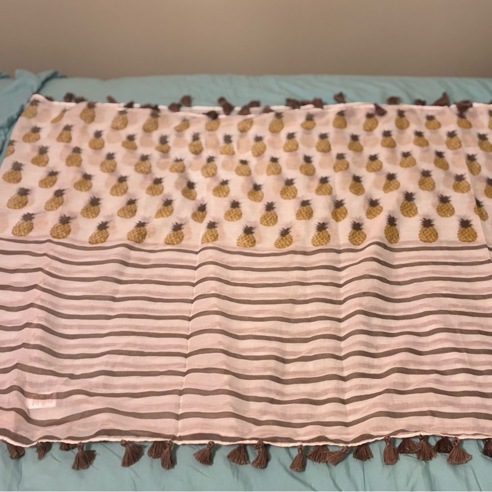 LOFT Pineapple Patterned scarf- Cream and Brown